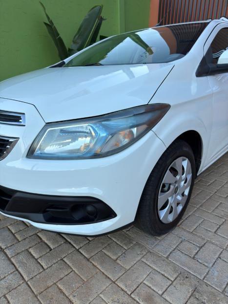 CHEVROLET Onix Hatch 1.4 4P FLEX LT, Foto 5