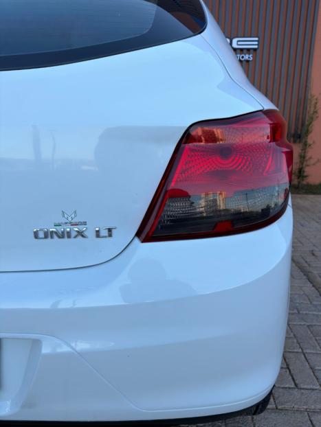CHEVROLET Onix Hatch 1.4 4P FLEX LT, Foto 10