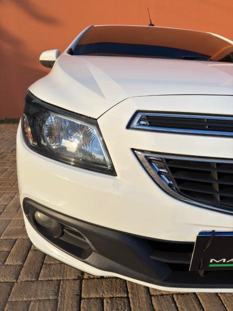 CHEVROLET Onix Hatch 1.4 4P FLEX LTZ, Foto 8