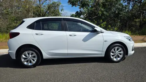 CHEVROLET Onix Hatch 1.0 4P FLEX LT2, Foto 2
