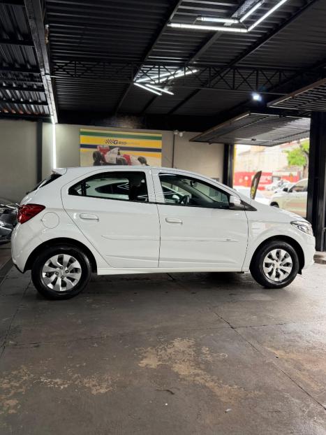 CHEVROLET Onix Hatch 1.0 12V 4P FLEX LT, Foto 4