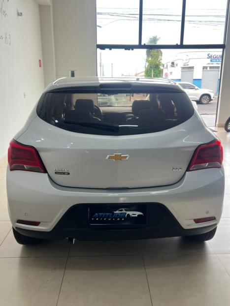 CHEVROLET Onix Hatch 1.4 4P FLEX LTZ AUTOM�TICO, Foto 4