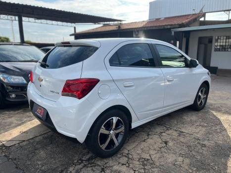 CHEVROLET Onix Hatch 1.4 4P FLEX LTZ, Foto 4