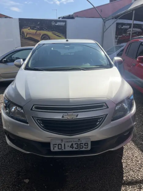 CHEVROLET Onix Hatch 1.4 4P FLEX LTZ, Foto 2