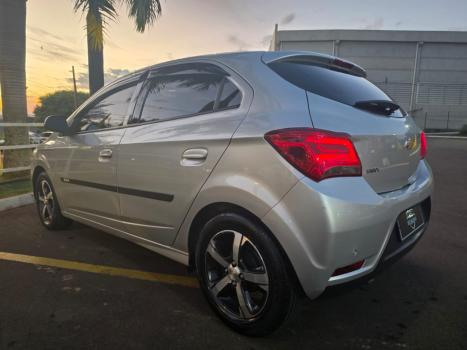CHEVROLET Onix Hatch 1.4 4P FLEX LTZ, Foto 5