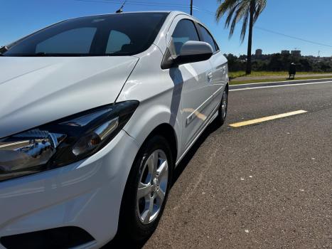 CHEVROLET Onix Hatch 1.4 4P FLEX LT AUTOM�TICO, Foto 3