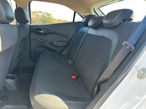 CHEVROLET Onix Hatch 1.4 4P FLEX LT AUTOM�TICO, Foto 14