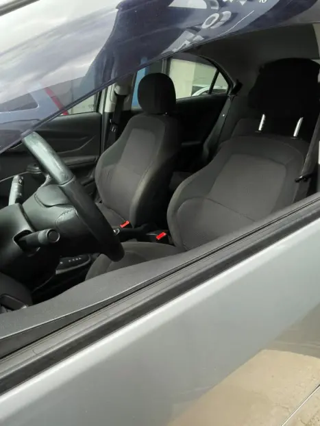 CHEVROLET Onix Hatch 1.4 4P FLEX LT AUTOM�TICO, Foto 15