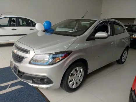 CHEVROLET Onix Hatch 1.4 4P FLEX LT AUTOM�TICO, Foto 18