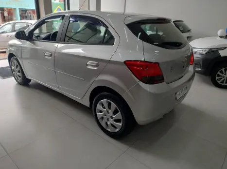CHEVROLET Onix Hatch 1.4 4P FLEX LT AUTOM�TICO, Foto 22