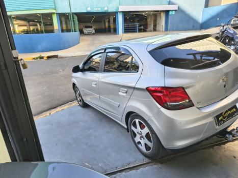 CHEVROLET Onix Hatch 1.4 4P FLEX LT, Foto 3