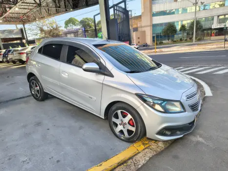 CHEVROLET Onix Hatch 1.4 4P FLEX LT, Foto 10