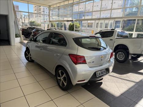 CHEVROLET Onix Hatch 1.4 4P FLEX LTZ AUTOM�TICO, Foto 8