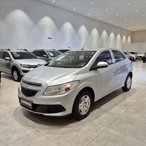 CHEVROLET Onix Hatch 1.0 4P FLEX LT, Foto 3