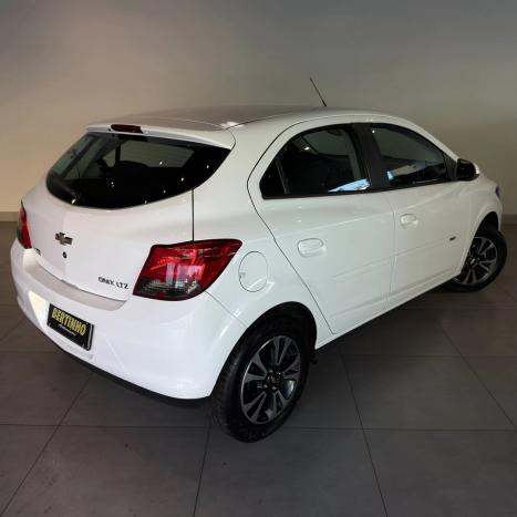 CHEVROLET Onix Hatch 1.4 4P FLEX LTZ, Foto 3