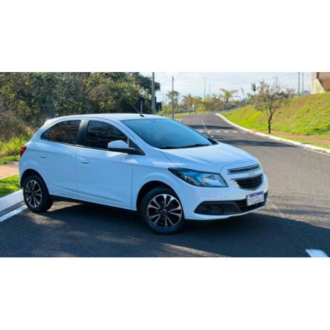CHEVROLET Onix Hatch 1.4 4P FLEX LT AUTOM�TICO, Foto 3