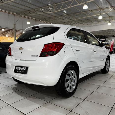 CHEVROLET Onix Hatch 1.4 4P FLEX LT, Foto 5
