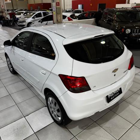 CHEVROLET Onix Hatch 1.4 4P FLEX LT, Foto 7