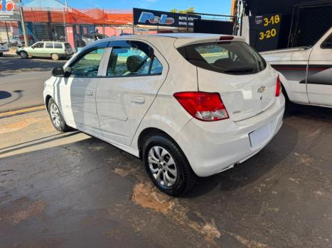 CHEVROLET Onix Hatch 1.0 4P FLEX JOY, Foto 4