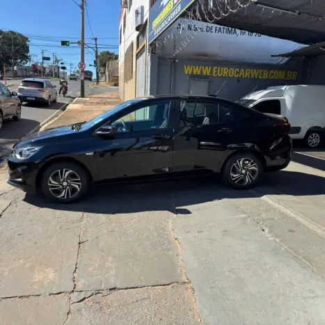 CHEVROLET Onix Hatch 1.0 12V 4P FLEX PLUS TURBO AUTOM�TICO, Foto 2