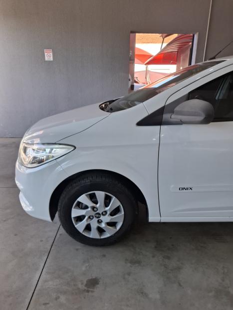 CHEVROLET Onix Hatch 1.0 4P FLEX LT, Foto 14