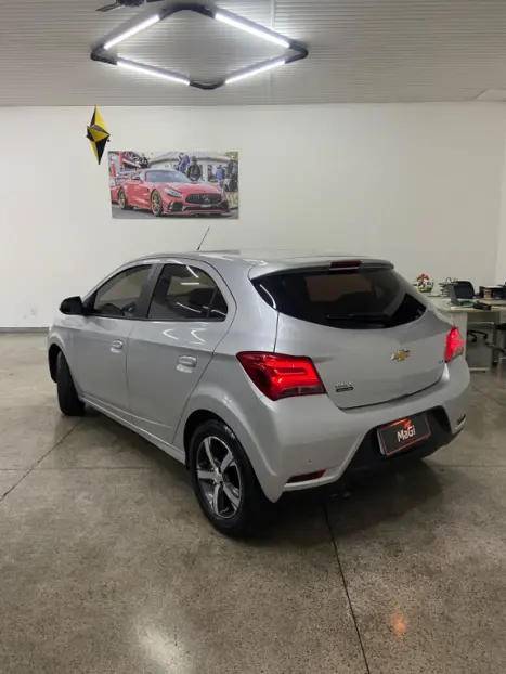 CHEVROLET Onix Hatch 1.4 4P FLEX LTZ AUTOM�TICO, Foto 5
