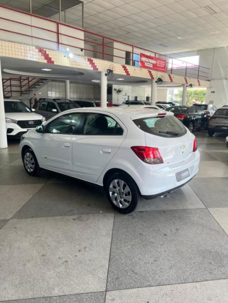 CHEVROLET Onix Hatch 1.4 4P FLEX LT, Foto 7
