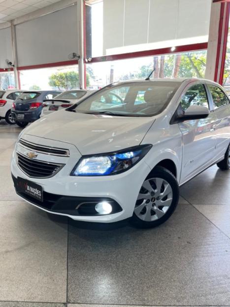 CHEVROLET Onix Hatch 1.4 4P FLEX LT, Foto 9