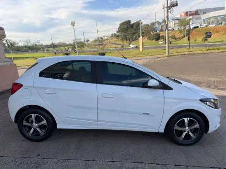 CHEVROLET Onix Hatch 1.4 4P FLEX LTZ AUTOM�TICO, Foto 4