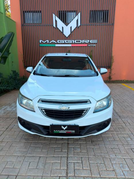 CHEVROLET Onix Hatch 1.4 4P FLEX LT, Foto 3