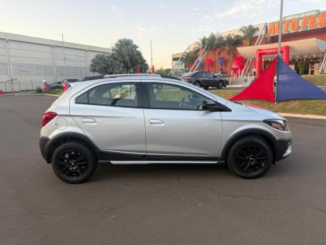 CHEVROLET Onix Hatch 1.4 4P FLEX ACTIV AUTOM�TICO, Foto 5