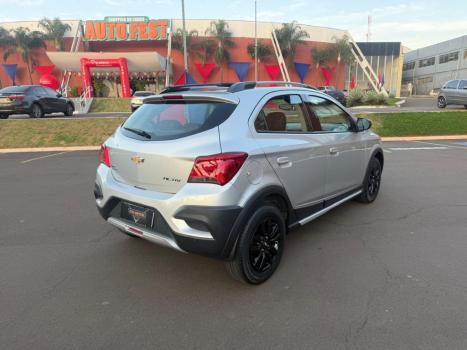 CHEVROLET Onix Hatch 1.4 4P FLEX ACTIV AUTOM�TICO, Foto 10