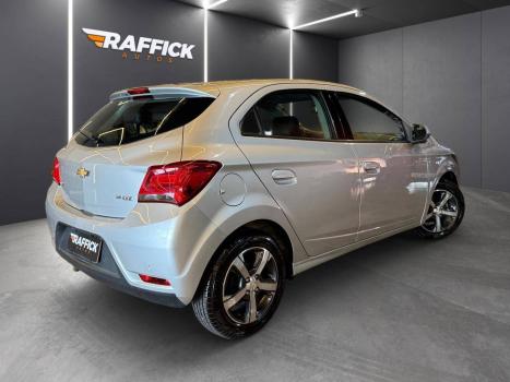 CHEVROLET Onix Hatch 1.4 4P FLEX LTZ, Foto 4