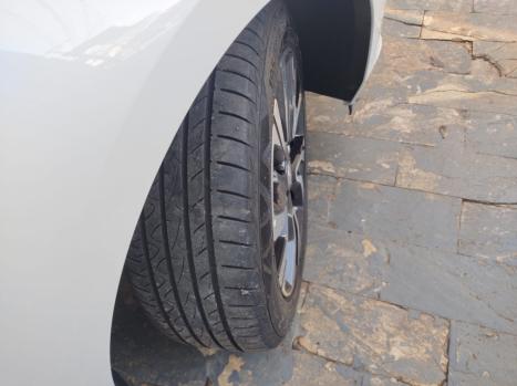CHEVROLET Onix Hatch 1.0 12V 4P FLEX PREMIER TURBO AUTOM�TICO, Foto 17
