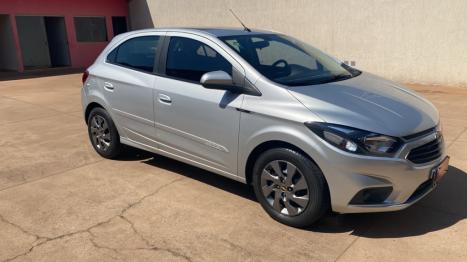 CHEVROLET Onix Hatch 1.4 4P FLEX LT AUTOM�TICO, Foto 3
