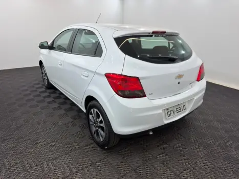 CHEVROLET Onix Hatch 1.4 4P FLEX LTZ, Foto 7