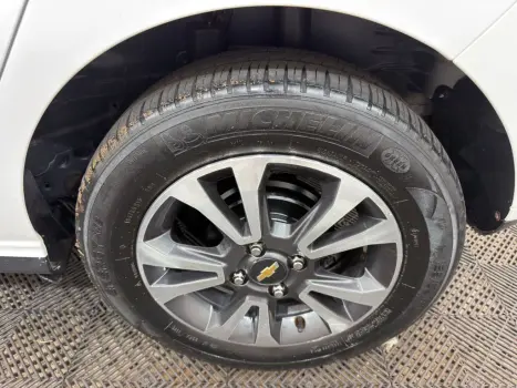 CHEVROLET Onix Hatch 1.4 4P FLEX LTZ, Foto 13