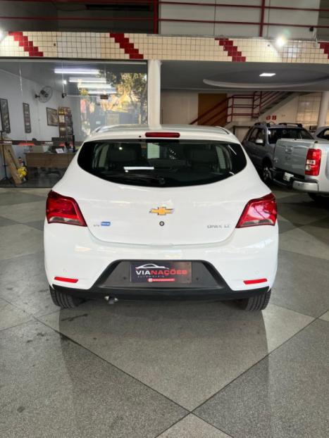 CHEVROLET Onix Hatch 1.4 4P FLEX LT, Foto 6