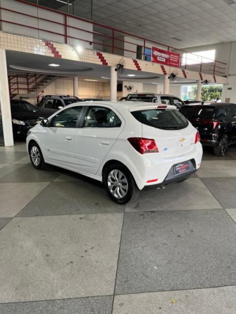 CHEVROLET Onix Hatch 1.4 4P FLEX LT, Foto 7