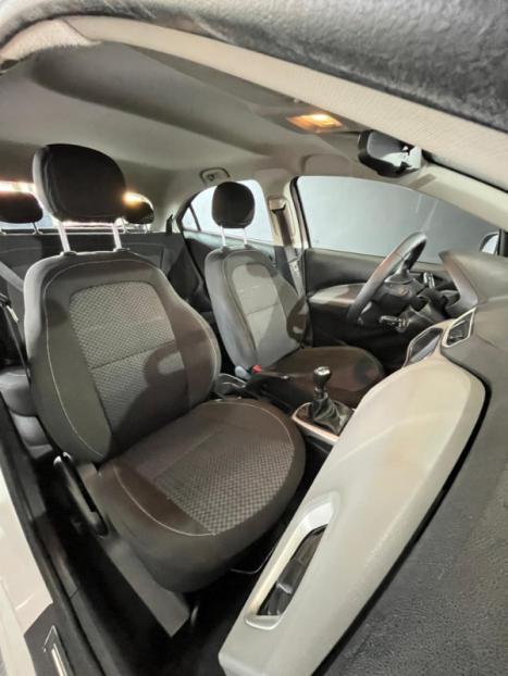 CHEVROLET Onix Hatch 1.4 4P FLEX LT, Foto 17