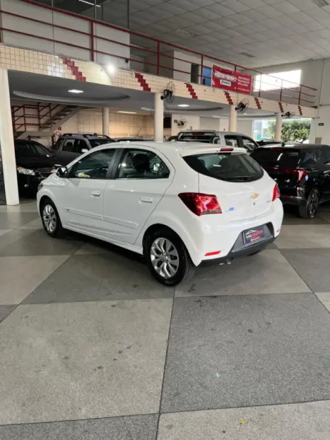CHEVROLET Onix Hatch 1.4 4P FLEX LT, Foto 7