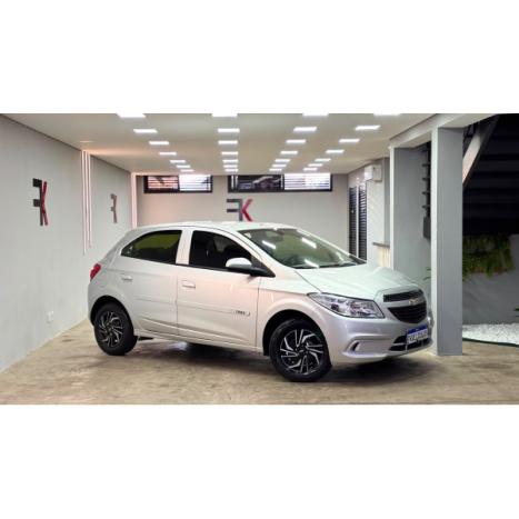 CHEVROLET Onix Hatch 1.0 4P FLEX LS, Foto 3