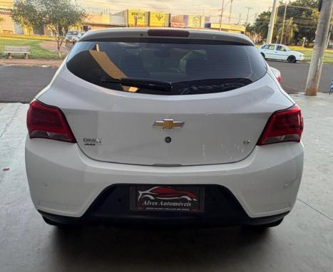 CHEVROLET Onix Hatch 1.0 12V 4P FLEX LT, Foto 4