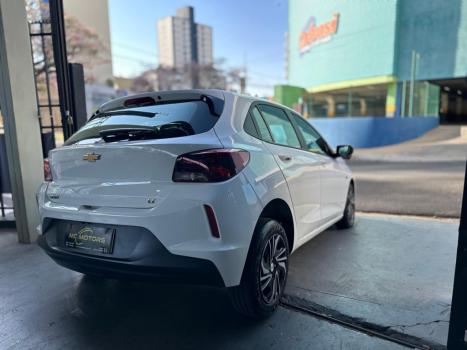 CHEVROLET Onix Hatch 1.0 4P FLEX LT2, Foto 9