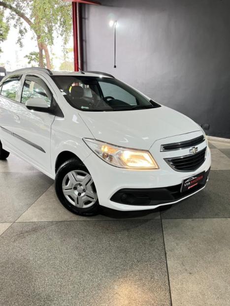 CHEVROLET Onix Hatch 1.0 4P FLEX LT, Foto 2