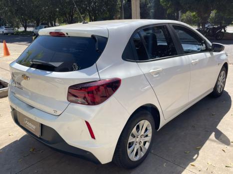 CHEVROLET Onix Hatch 1.0 4P FLEX LT2, Foto 2
