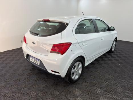 CHEVROLET Onix Hatch 1.4 4P FLEX LT AUTOM�TICO, Foto 5