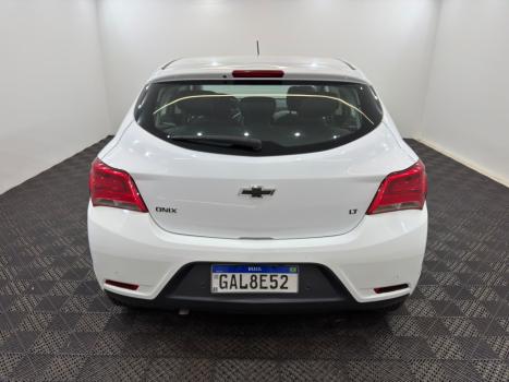 CHEVROLET Onix Hatch 1.4 4P FLEX LT AUTOM�TICO, Foto 6