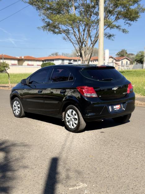CHEVROLET Onix Hatch 1.4 4P FLEX LT, Foto 5