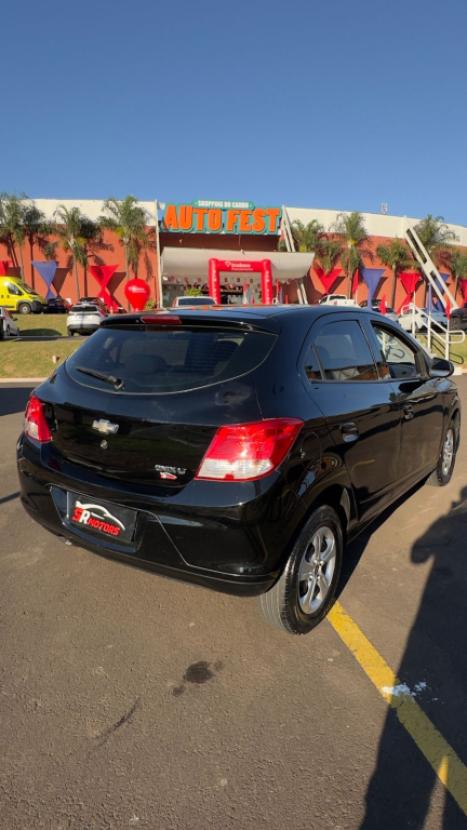CHEVROLET Onix Hatch 1.0 4P FLEX LT, Foto 4